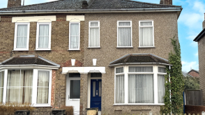 Modernisation & Repair in Wanstead photo